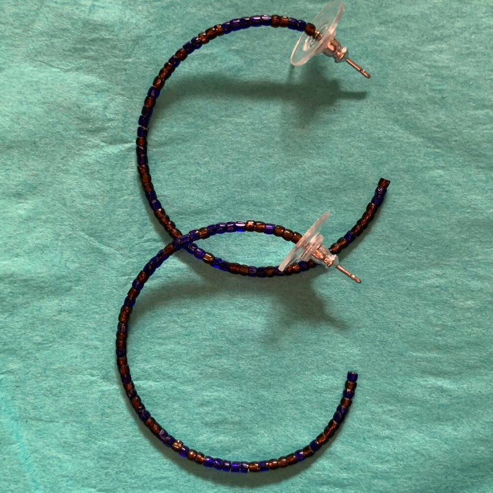 VINTAGE 80s PURPLE AND GOLD BEADED EARRINGS